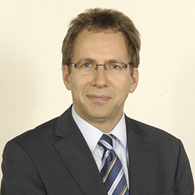 Abb.: Prof. Dr. Gerald Maier (Foto: Marcella Müller, Landesarchiv Baden-Württemberg)