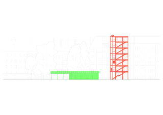 Architektonische Aufrisszeichnung mit einem grünen rechteckigen Gebäude und einer roten Außentreppenkonstruktion vor einer schwach umrissenen Wohnkulisse mit Bäumen.