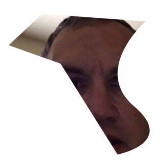 Das teilweise sichtbare Gesicht eines Mannes wird durch eine unregelmäßige, abstrakte Ausschnittform auf weißem Hintergrund dargestellt.