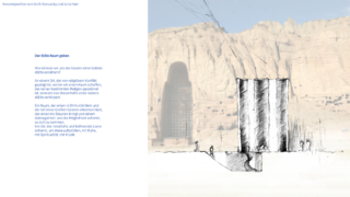 Vor den leeren Buddha-Nischen in Bamiyan, Afghanistan, ist eine Konzeptskizze eines hohen, schmalen, modernen Gebetspavillons zu sehen, in deren Nähe sich einige kleine menschliche Figuren befinden.