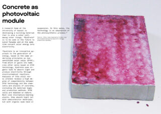 Ein quadratischer Betonblock mit einer roten, unebenen Beschichtung auf der Oberseite, neben einem Text zur Photovoltaik-Betontechnologie.