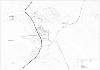 Schwarzweißer Lageplan mit Gebäuden, Straßen, Grundstücksgrenzen und topografischen Linien; zwei Hauptstraßen schlängeln sich durch das Gebiet; Legende und Maßstab in der unteren rechten Ecke.