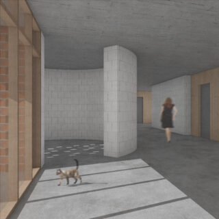 Eine Katze läuft durch einen sonnendurchfluteten Innenraum aus Beton mit Blockwänden, während im Hintergrund eine Frau in einem schwarzen Kleid davongeht.