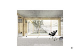 Minimalistischer Wohnraum mit Betonwänden, großen Glastüren, einem schwarzen Stuhl und gestapelten Büchern. Draußen sind in einem kleinen Innenhof ein Baum und Betonstufen zu sehen.