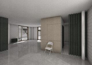 Ein minimalistischer, unmöblierter Raum mit großen Fenstern, gefliesten Böden, einer zentralen Holztrennwand, grünen Vorhängen und einem einzelnen weißen Klappstuhl.