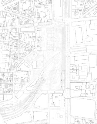 Schwarzweißer architektonischer Lageplan, der städtische Straßen, Gebäude und Bahngleise mit einem zentralen Parkbereich mit Wegen und Vegetation zeigt.