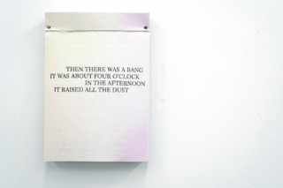 Papierblock mit der Aufschrift 