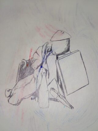 Eine Bleistiftskizze eines Stapels mit einer Flasche, einem Krug, einem Koffer, einem drapierten Tuch und zwei Kisten auf einem leicht strukturierten Hintergrund.