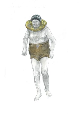 Eine Person mit kurzen Haaren, einem Schwimmring um den Hals und einer braunen Badehose steht mit angewinkelten Armen und leicht nach unten geneigtem Kopf da.