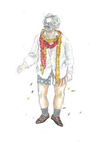 Eine ältere Person mit Brille, weißem Hemd, Shorts mit amerikanischer Flagge, braunen Schuhen mit Socken und bunten Blumenketten steht umgeben von verstreuten Blättern.