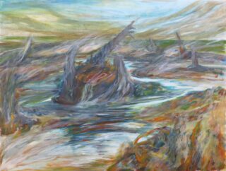 Abstraktes Gemälde einer wirbelnden Landschaft mit verdrehten Bäumen und einem fließenden Fluss unter einem bewölkten Himmel, mit dynamischen Pinselstrichen in gedämpften Blau-, Grün- und Brauntönen.