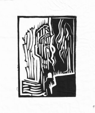 Schwarz-weißer abstrakter Druck mit gezackten Linien, die Bäume, eine Figur und architektonische Elemente andeuten, eingerahmt von einem groben rechteckigen Rand auf zerknittertem weißem Papier.