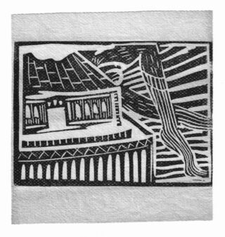 Schwarzweißer Holzschnitt, der ein Gebäude mit Bogenfenstern, Säulen, schrägem Dach und abstrakten, strahlenförmigen Linien im Hintergrund darstellt.