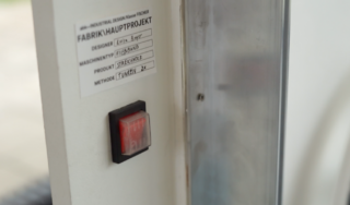 An- und Ausschaltknopf.