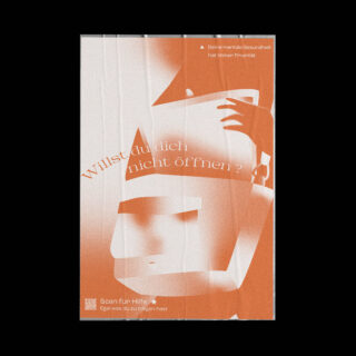 Poster mit einer abstrakten Illustration einer Person, die sich den Deckel ihres eigenen Kopfes hält, mit deutschem Text zum Thema psychische Gesundheit und einem QR-Code für Hilfe.