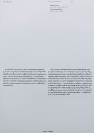 Eine weiße Schautafel mit schwarzem deutschem und englischem Text mit dem Titel „Ohne Titel (Aktion, Reaktion)“, die eine Kunstinstallation von Marlene Rautenberg beschreibt, einschließlich Details zum Kunstwerk und erläuternden Anmerkungen.