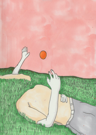 Eine im Gras liegende Person greift nach einem orangefarbenen Ball in der Luft, während eine andere Hand aus einem Loch im Boden kommt; der Himmel ist rosa.