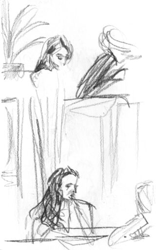 Bleistiftskizze von drei Personen, die an Schreibtischen mit Pflanzen in der Nähe sitzen und sich auf ihre Arbeit konzentrieren; eine Person erscheint im Vordergrund, zwei im Hintergrund.
