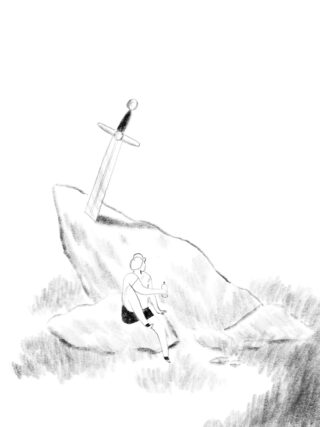 Eine Person sitzt auf einem Felsen und hält eine Flasche, während hinter ihr ein großes Schwert im Felsen steckt.