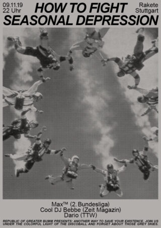 Eine Gruppe von Fallschirmspringern in Formation in der Luft, von unten gesehen, mit Veranstaltungsdetails und Text, der für eine Party gegen saisonale Depressionen wirbt.