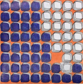 Ein Raster aus handgezeichneten blauen und weißen abgerundeten Quadraten auf orangefarbenem Hintergrund, angeordnet in einer lockeren „E“-Form, wobei der Rest mit blauen und weißen Quadraten gefüllt ist.