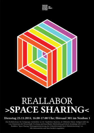 Plakat für eine Veranstaltung mit dem Titel „Reallabor Space Sharing“ mit einer bunten geometrischen Würfelgrafik und Veranstaltungsdetails in deutscher Sprache, einschließlich Datum, Uhrzeit und Ort.