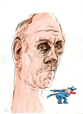 Eine Skizze eines ernst dreinblickenden, glatzköpfigen Mannes in Bleistift und Wasserfarbe, mit einem kleinen, cartoonhaften blauen Tier, das unten rechts einen roten Stock hält.