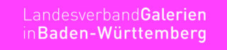 Weißer Text auf magentafarbenem Hintergrund lautet: „Landesverband Galerien in Baden-Württemberg.