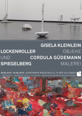 Ausstellungsplakat mit Skulpturen und einem großen abstrakten Gemälde, mit Veranstaltungsdetails für Gisela Kleinlein und Cordula Güdemann im Kunstverein Radolfzell.