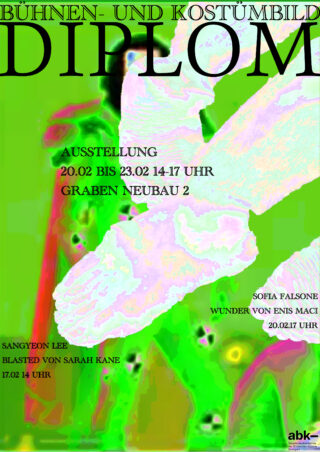 Leuchtend grünes Plakat mit abstrakten Formen, deutscher Text kündigt eine Diplomausstellung für Bühnen- und Kostümbild an, einschließlich Datum, Uhrzeit, Ort und Namen der Teilnehmer.