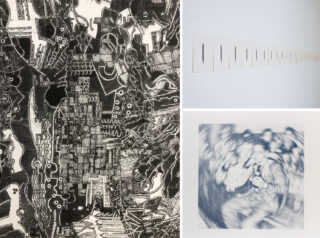 Eine Collage mit einer abstrakten Schwarz-Weiß-Zeichnung, einer Reihe kleiner Karten mit Linien an einer Wand und einem unscharfen Bild einer sitzenden Person.