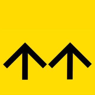 Zwei schwarze, nach oben zeigende Pfeile auf gelbem Hintergrund.