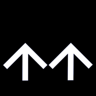 Zwei weiße, nach oben zeigende Pfeile nebeneinander auf einem schwarzen Hintergrund.