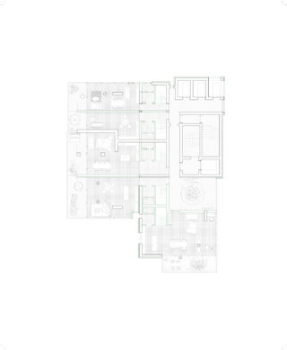 Architektonischer Grundriss mit mehreren Räumen, Terrassenbereichen im Freien und der entsprechenden Möbelanordnung; Wände und Türen sind durch grüne Linien hervorgehoben.