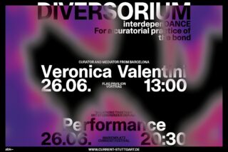 Werbeplakat für „Diversorium“ mit Veranstaltungsdetails: Veronica Valentini, 26. Juni um 13:00 Uhr, und eine Vorstellung um 20:30 Uhr, mit abstraktem violettem und schwarzem Hintergrund.