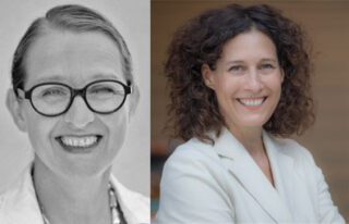 Zwei Frauen in Berufskleidung lächeln in die Kamera; die Frau links trägt eine Brille und das Bild ist schwarz-weiß, während die Frau rechts lockiges Haar hat und das Bild in Farbe ist.