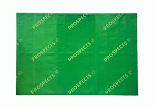 Ein großer rechteckiger grüner Bildschirm vor einem weißen Hintergrund.