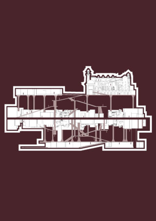 Architektonische Schnittzeichnung eines mehrstöckigen Gebäudes, die tragende Säulen, Räume, Flure sowie eine detaillierte Fassade mit Bögen und einem Turm oben rechts zeigt.